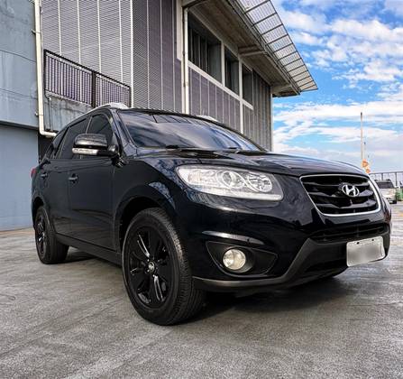 HYUNDAI SANTA FÉ 3.5 MPFI GLS 7 LUGARES V6 24V 285CV GASOLINA 4P AUTOMÁTICO HYUNDAI SANTA FÉ 3.5 MPFI GLS 7 LUGARES V6 24V 285CV GASOLINA 4P AUTOMÁTICO